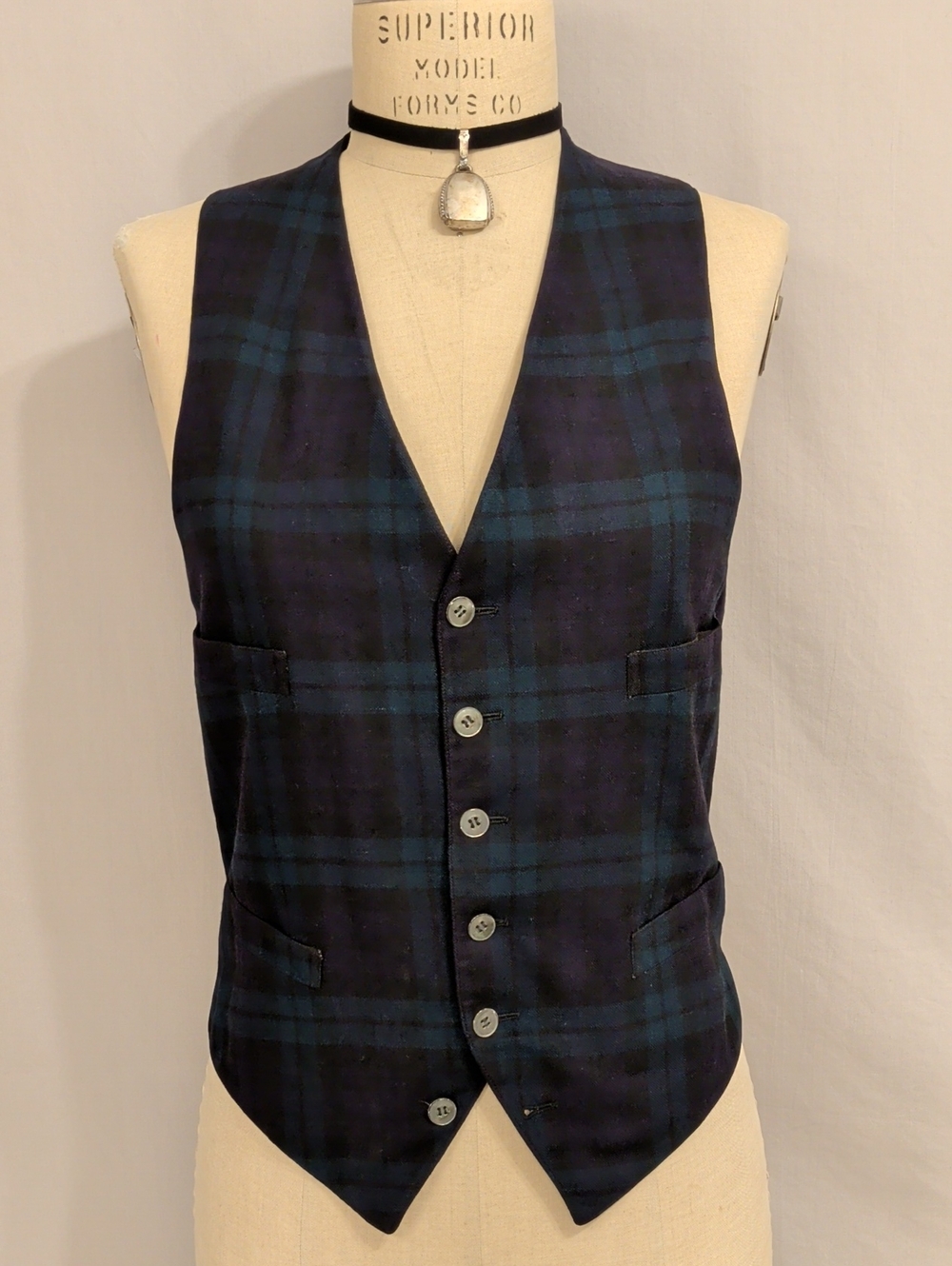 Unisex Vintage Black Watch Tartan Plaid Wool Blend Vest Classic Waistcoat SeeMes